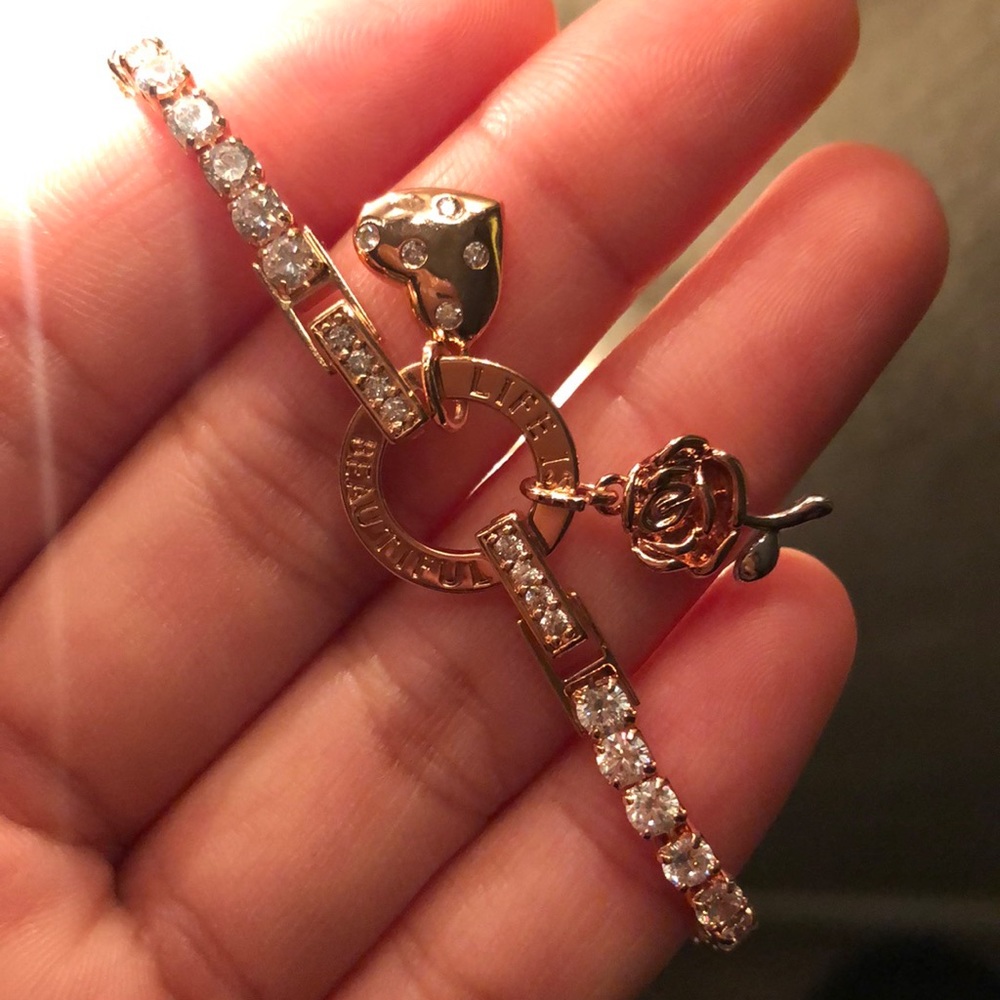 Bracelet